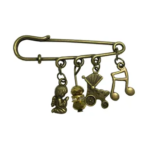 سنجاق سینه زنانه مدل 1023