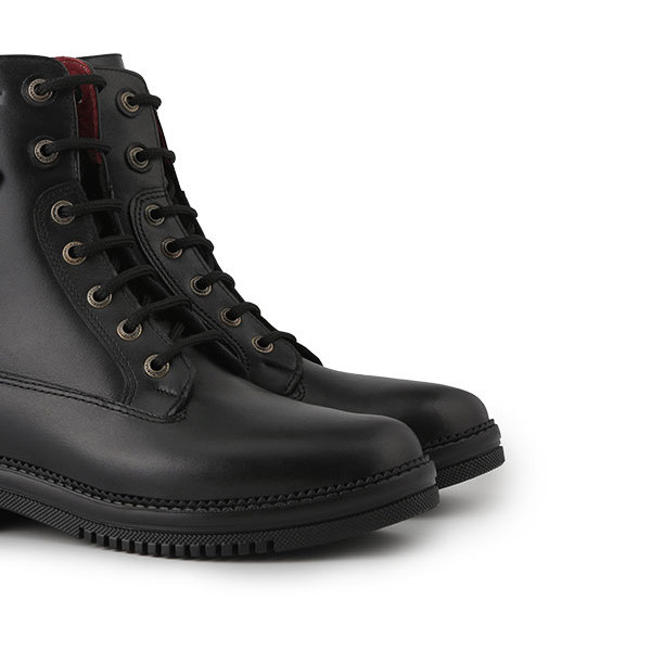 نیم بوت زنانه آگوست مدل B 117005