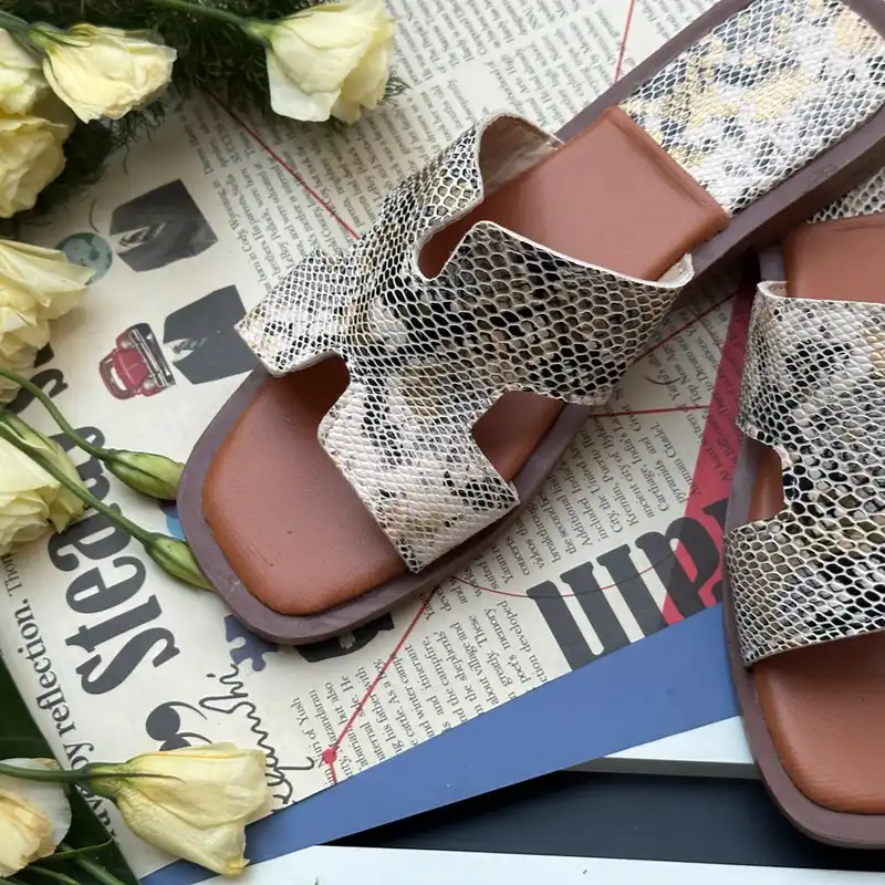 صندل زنانه نیکتا مدل پوست ماری کد CR