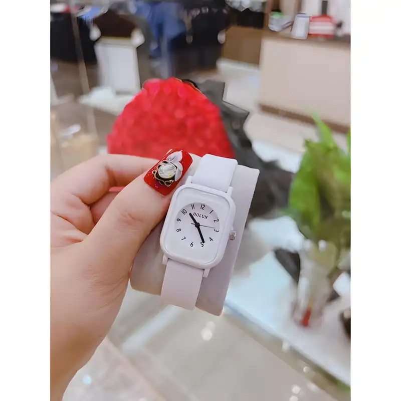 ساعت مچی عقربه ای بچگانه بولون مدل بند پیو ضد حساسیت کد 1