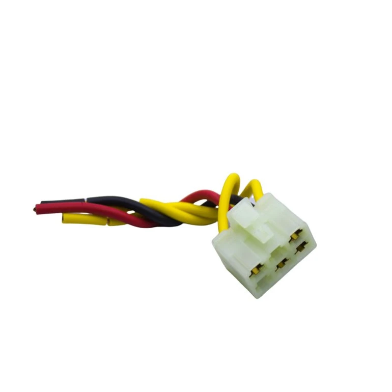 سوکت رله فن مدل کاربرات کد 120033 مناسب برای پراید بسته دو عددی