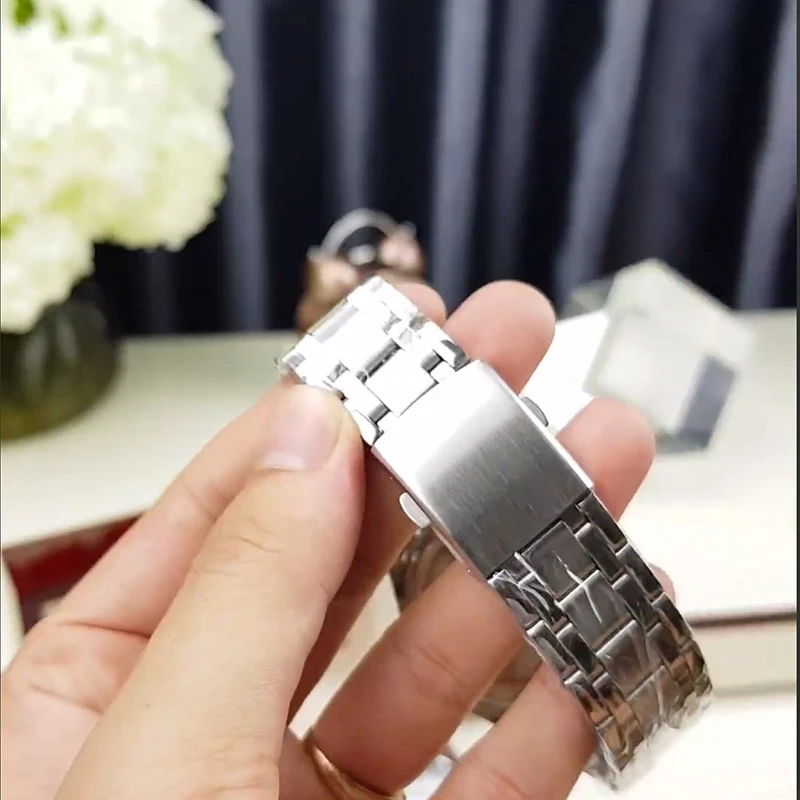 عکس شماره 11 : ساعت مچی عقربه-ای کوارتز مردانه اسکمی مدل 9069bk به همراه دستبند