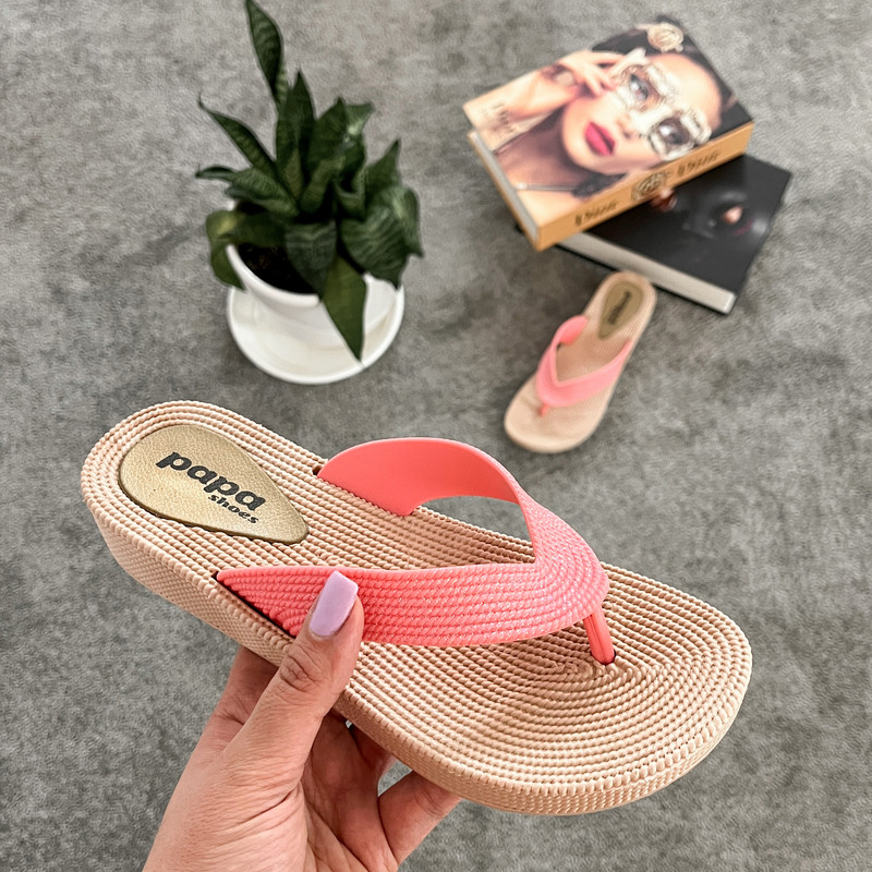 دمپایی لاانگشتی زنانه پاپا مدل GLB.2782