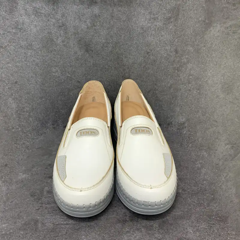 کفش طبی زنانه مدل نازگل