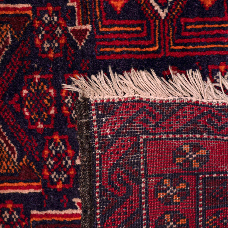 فرش دستبافت کناره طول یک و نیم متری مدل بلوچ