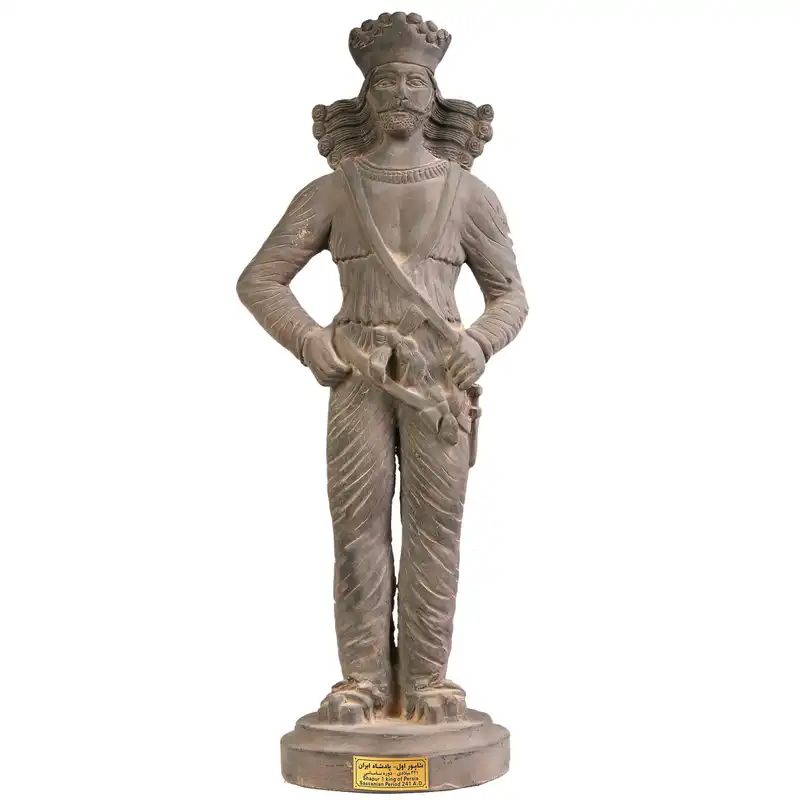 مجسمه تندیس و پیکره شهریار مدل تندیس شاپور اول تندیس و پیکره شهریار کد MO290 سایز بزرگ