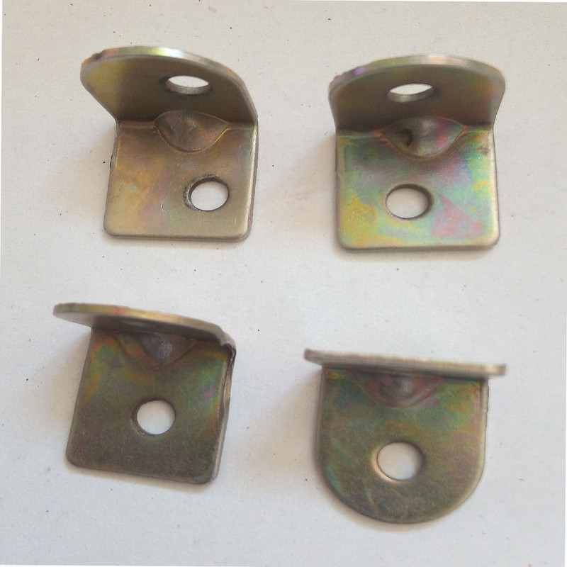 بست گونیا کد 021 بسته 20 عددی