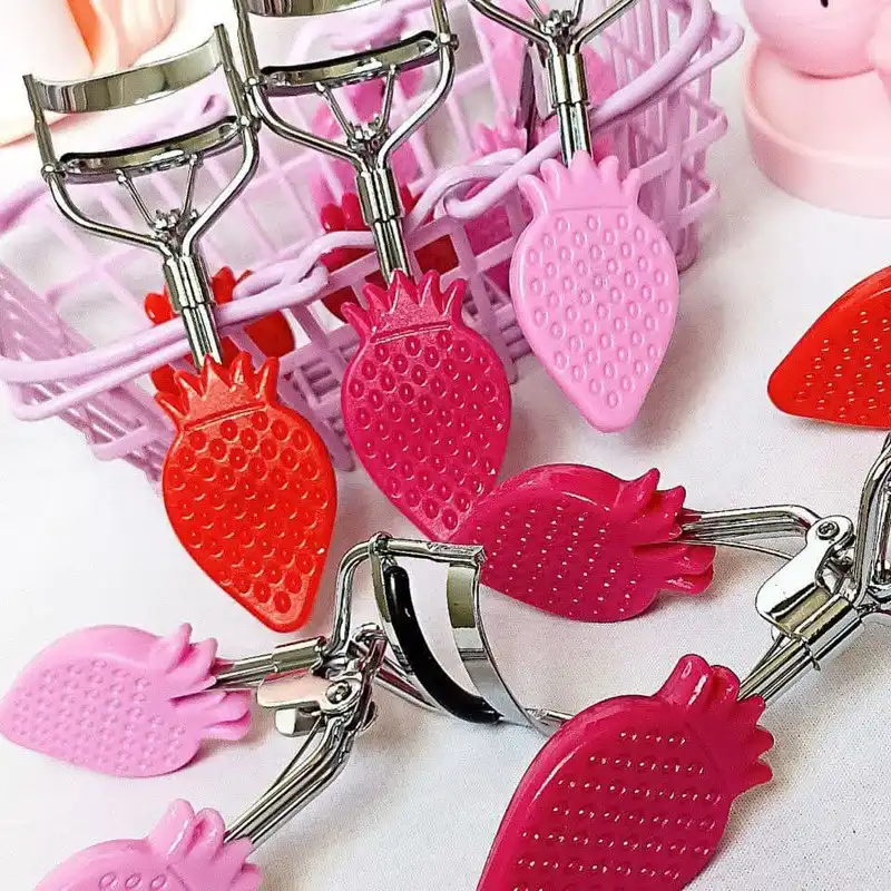 فرمژه مدل توت فرنگی