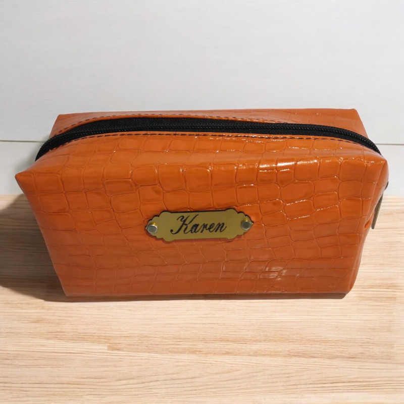 کیف لوازم آرایش زنانه مدل چرمی مکعبی