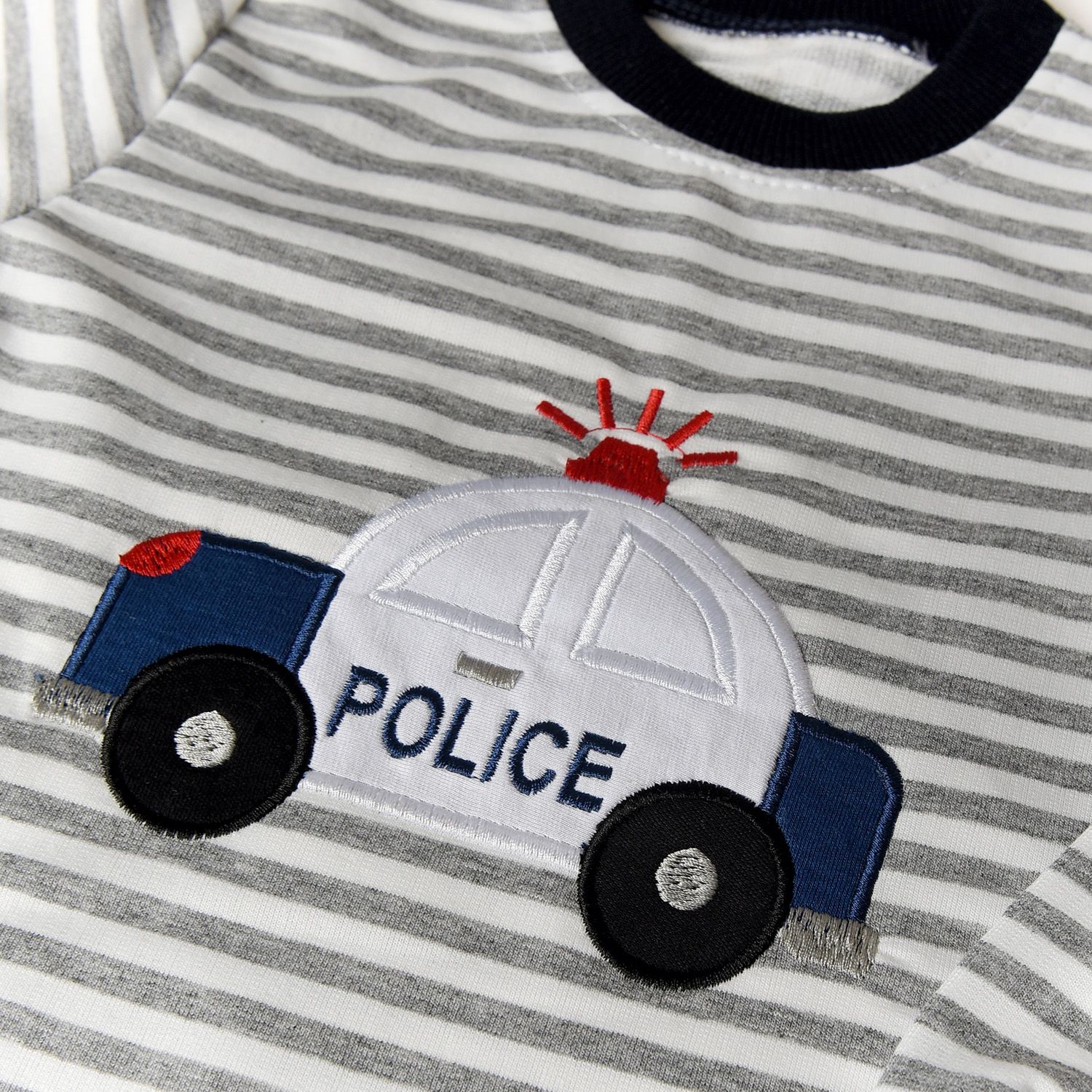 ست تی شرت آستین بلند و شلوار بچگانه سپیدپوش مدل ماشین پلیس 1402709 -  - 5
