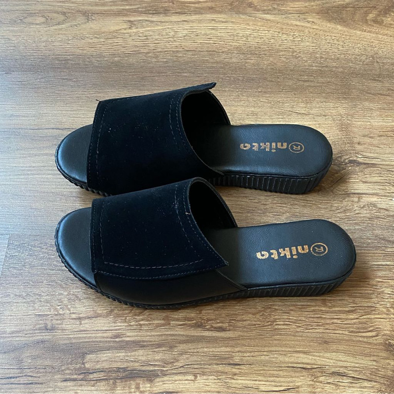 صندل زنانه نیکتا مدل 4000-مخمل  رنگ مشکی