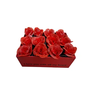 باکس گل مصنوعی مدل هدیه گل رز اکلیلی