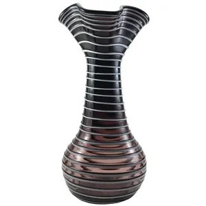 گلدان شیشه ای طرح پاکتی نواری کد 475