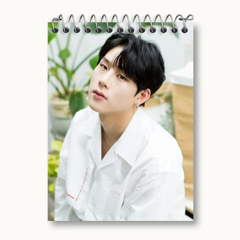 دفتر یادداشت 50 برگ خندالو مدل جوهان گروه مانستا اکس MONSTA X کد 21128