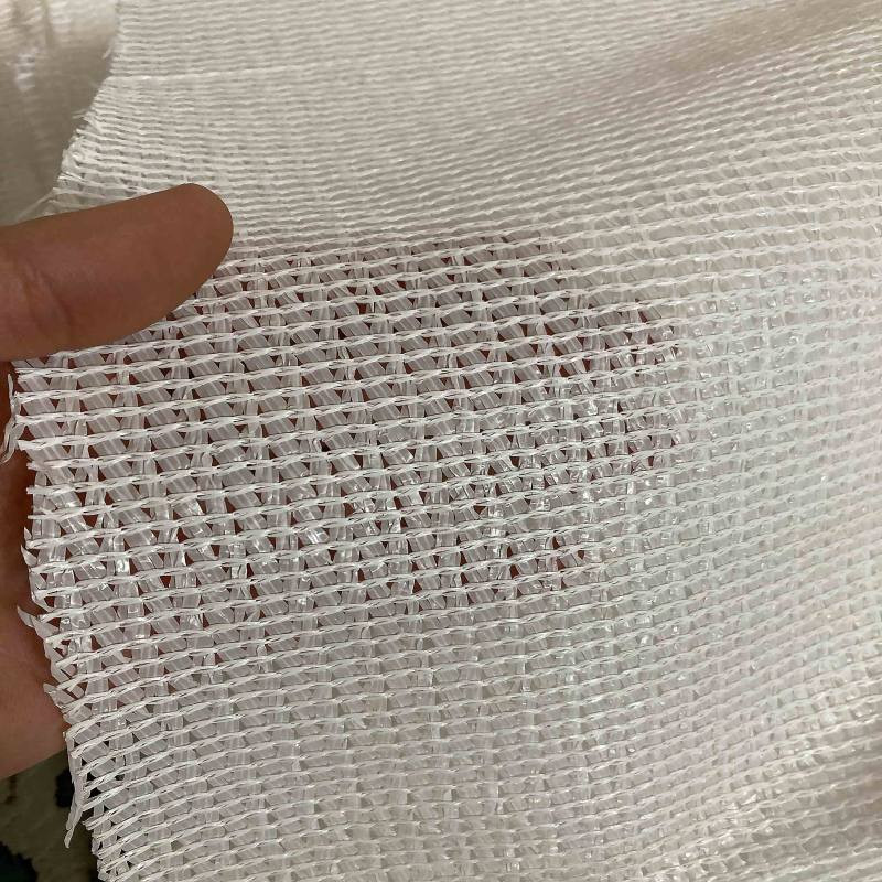 توری شید گلخانه مدل ریزبافت ضد آفتاب کد 2/4 طول 4 متر توری شید گلخانه مدل ریزبافت ضد آفتاب کد 2/4 طول 4 متر