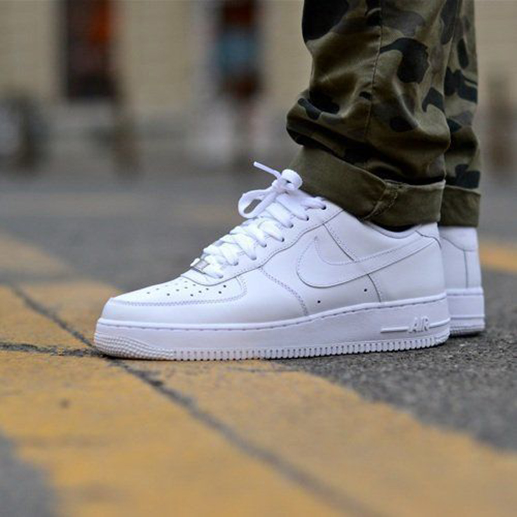 Nike Air Force 1 White