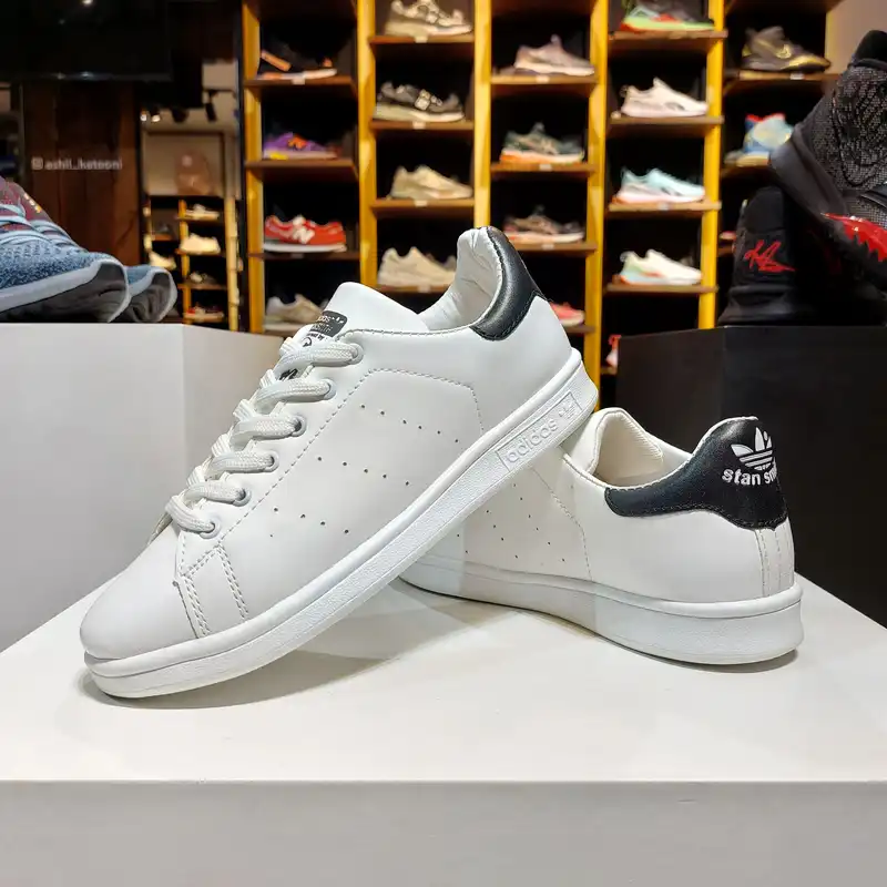 کفش پیاده روی مدل  stan smith whbk-122002005