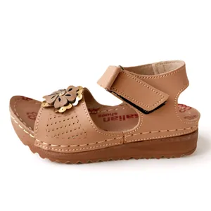 صندل دخترانه مدل باران طبی رنگ کرم