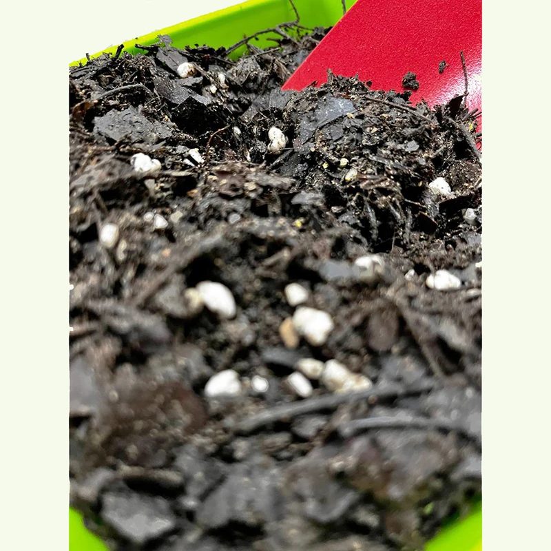 عکس شماره 5 : خاک برگ رویان گل مدل kb5 حجم 5 لیتر