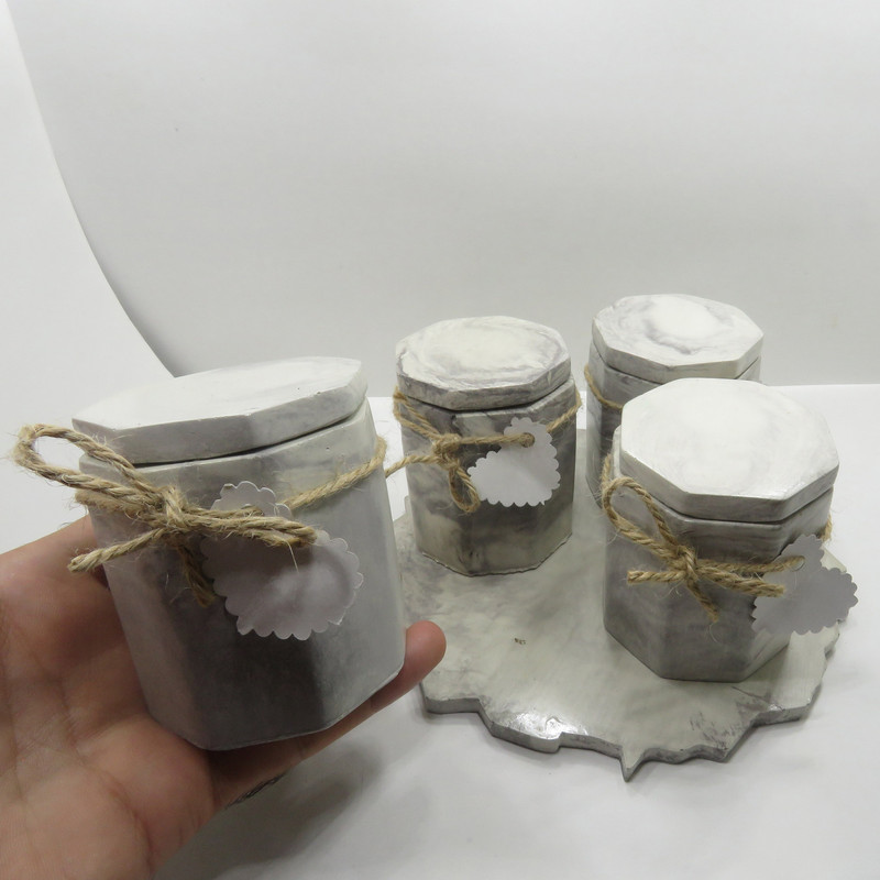 جای ادویه 4 پارچه طرح سنگی کد 667 به همراه سینی جای ادویه 4 پارچه طرح سنگی کد 667 به همراه سینی