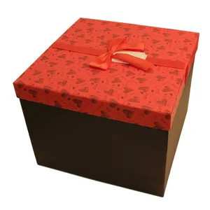 جعبه هدیه مدل مربعی کد 203026C