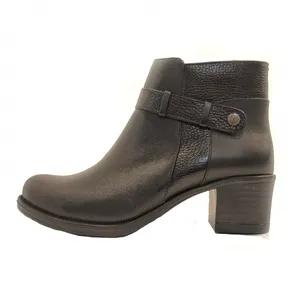 نیم بوت زنانه چرم وحید کد 6449