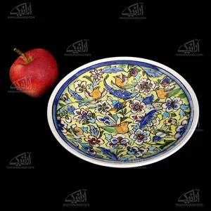 بشقاب سفالی آرانیک نقاشی زیر لعابی رنگ ‏زرد‏ طرح ‏گل و مرغ‏ مدل 1000200088