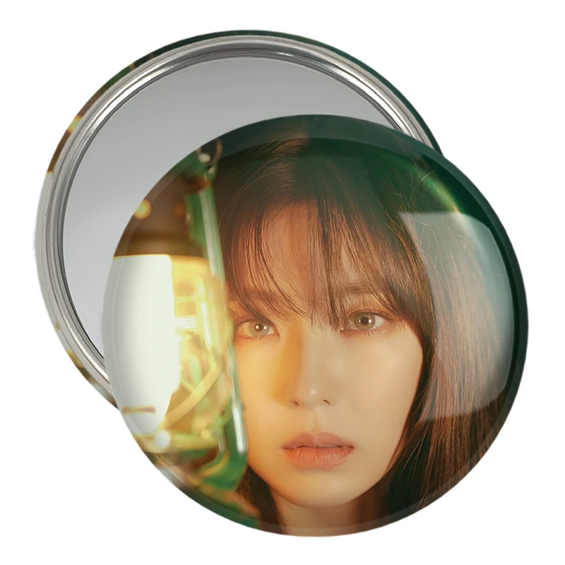 آینه جیبی خندالو مدل آیرین گروه رد ولوت Red Velvet  کد 19654