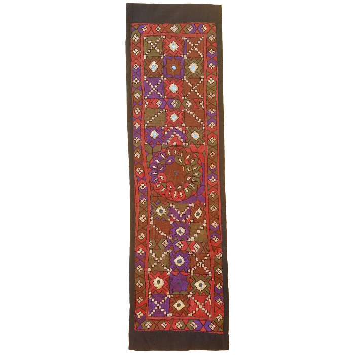 رومیزی سوزن دوزی کد SOOZRA44