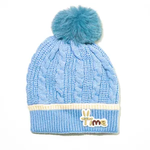 کلاه بافتنی بچگانه مدل ساده منگوله دار