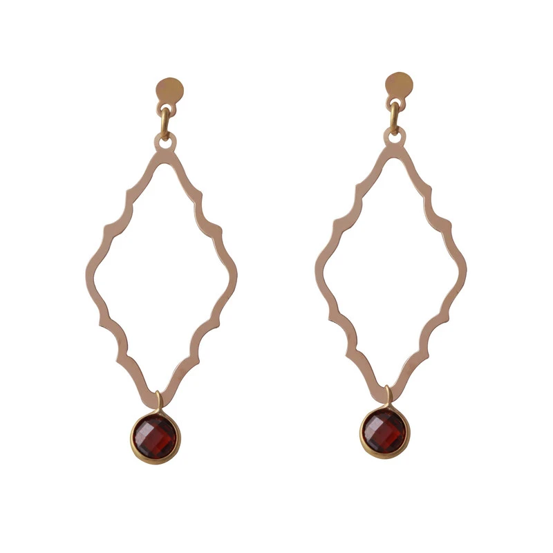 گوشواره طلا 18 عیار زنانه الن نار مدل فانتزي LN11819105