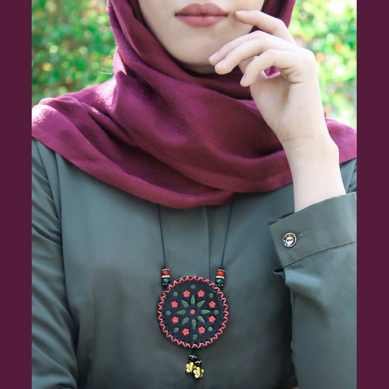 گردنبند زنانه مدل کیف چرم سولان