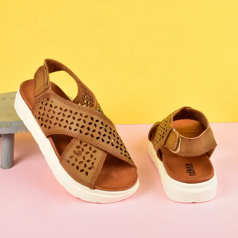 صندل زنانه نیکتا مدل ریچل طبی برچسبی BR.4034