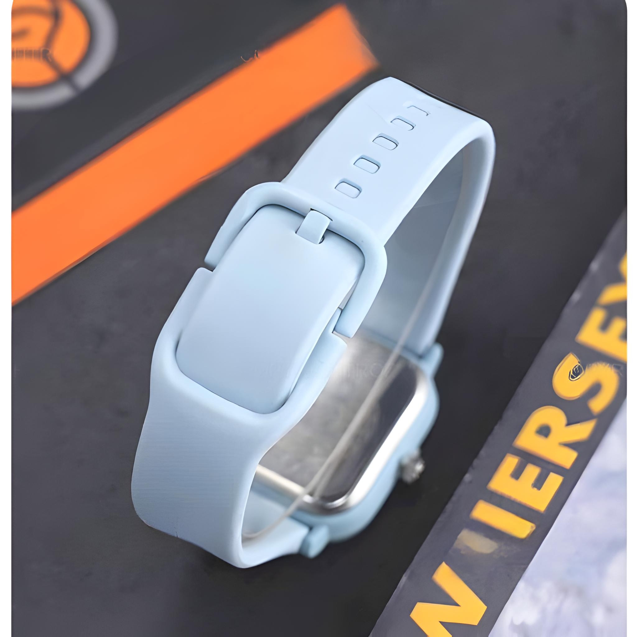 ساعت مچی عقربه ای بولون مدل بند پیو ضد حساسیت