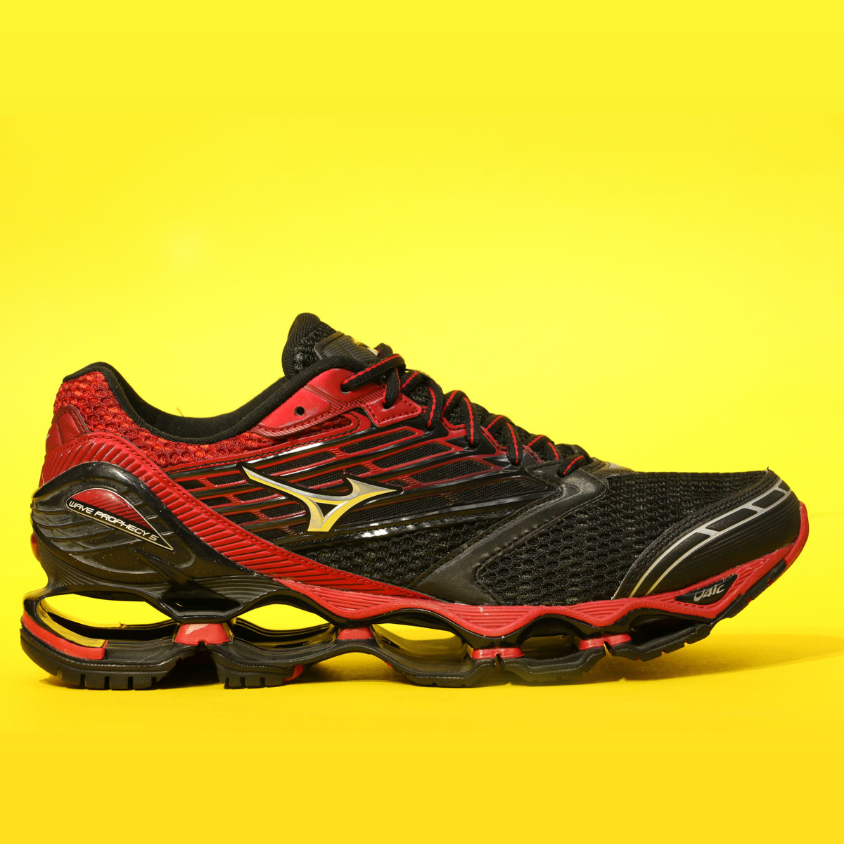 Mizuno prophecy 5 store dourado