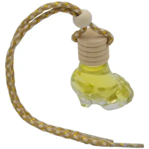 خوشبوکننده خودرو مدل کفش با رایحه هوگو انرژی کد 07