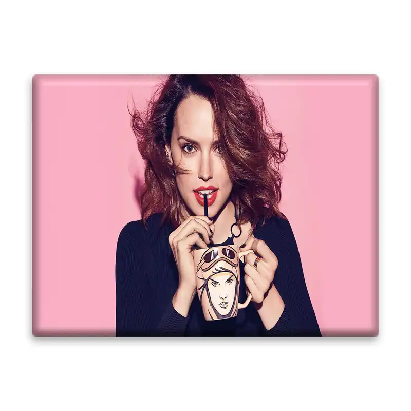 کاشی اطلس آبی طرح بازیگر دیزی ریدلی مدل T5961