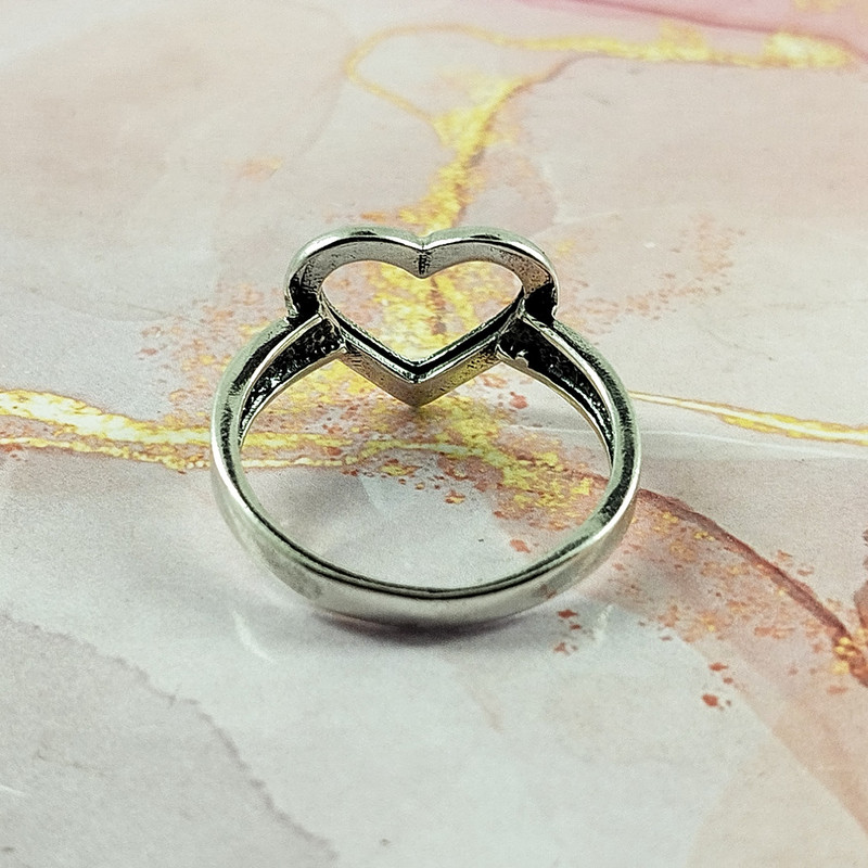 انگشتر نقره زنانه سلین کالا مدل قلب کد 187 انگشتر نقره زنانه سلین کالا مدل قلب کد 187