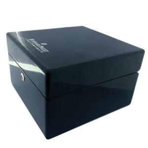 جعبه ساعت آدومارس پیگت مدل A010