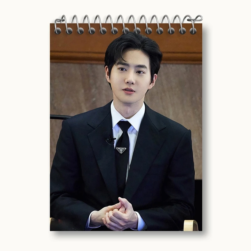 دفتر یادداشت 50 برگ خندالو مدل سوهو گروه اکسو EXO کد 16801