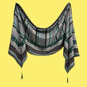 شال زنانه مدل نخی طرح راه راه زنجیری