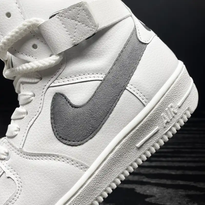 کفش بسکتبال زنانه مدل HiForce18