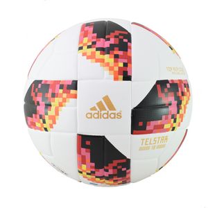 نقد و بررسی توپ فوتبال مدل جام جهانی 2018 سایز 4 توسط خریداران