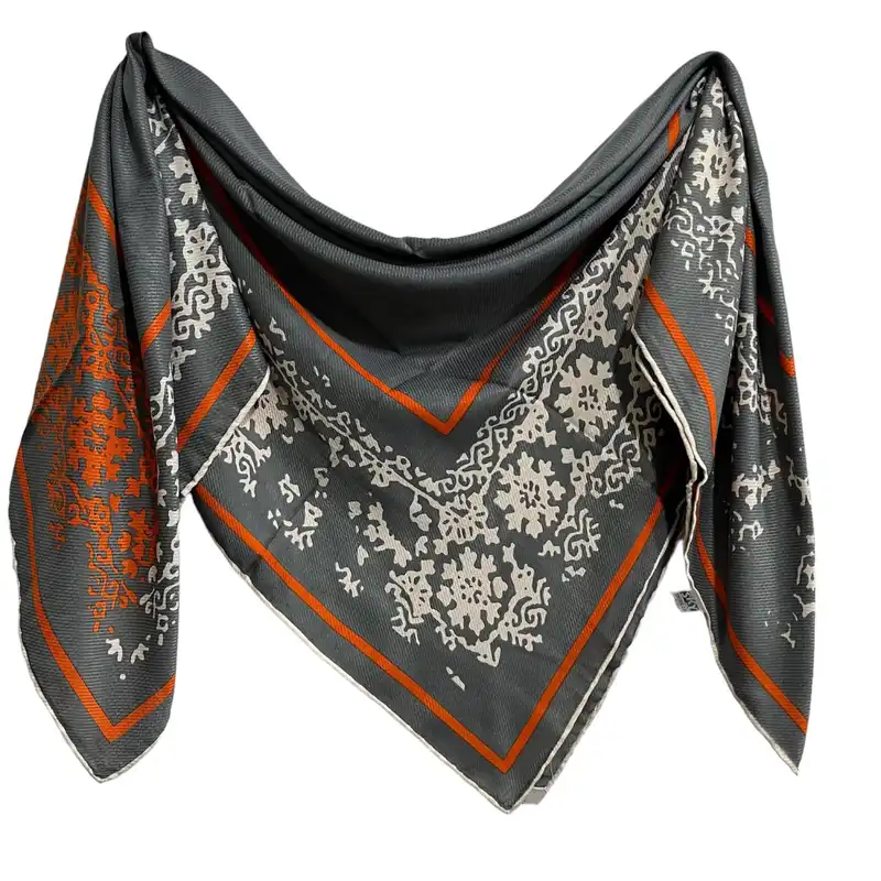 روسری زنانه مدل حاشیه گلدار ریز