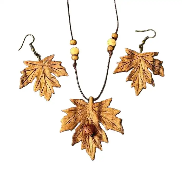 نیم ست زنانه مدل چوبی طرح برگ کد B0001