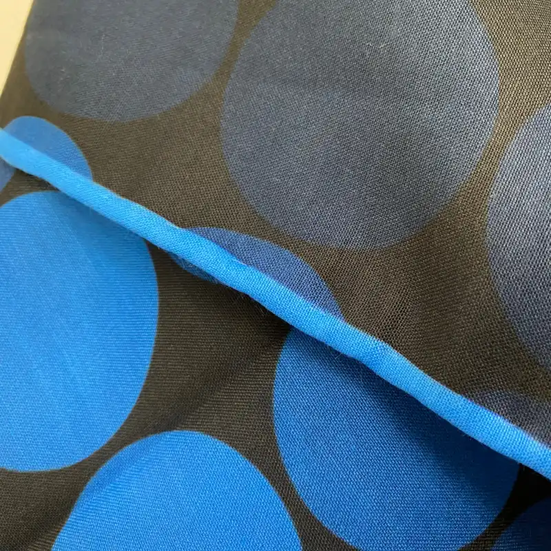 روسری زنانه مدل نخی چهارفصل قواره بزرگ کد 1489