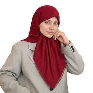 روسری نخی وال زنانه مدل گل برجسته 