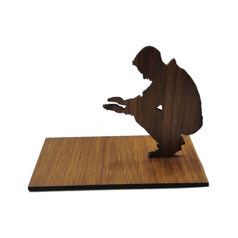 جاشمعی چوبی مدل شمعدان طرح پسرک شومینه