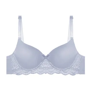 سوتین اسفنجی  زنانه مدل دکلته  گیپور کد 68042