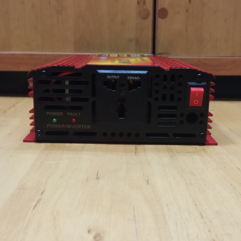 اینورتر پرکس مدل PW 1000-12 ظرفیت 2000 وات